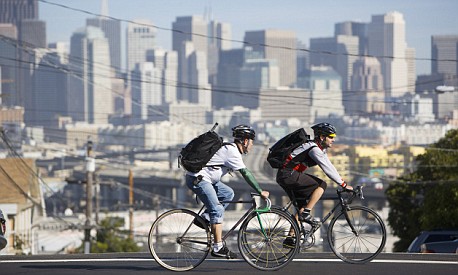 Велосипедисты на улицах Сан-Франциско