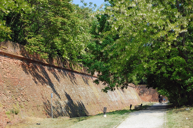 Велосипедная Феррара - маршрут возле крепостных стен