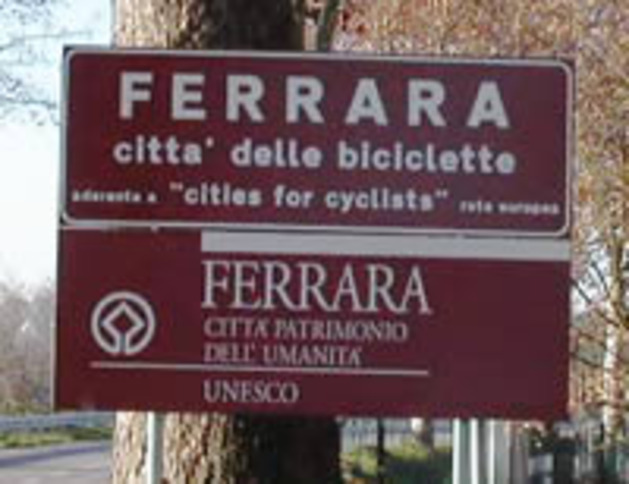 Феррара - табличка на въезде